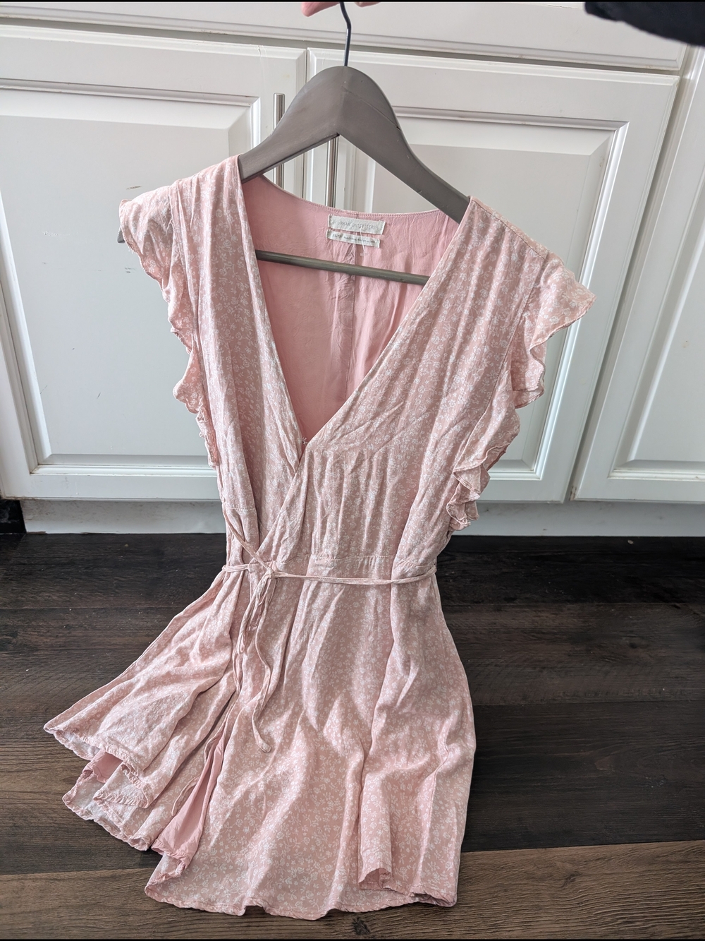 Urban Outfitters Romantic Boho Dusty Pink Wrap Dress with Ruffle Sleeves xs